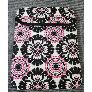 Thirty-One Back Pink White Medallion Print Padded Tablet Pouch Cover